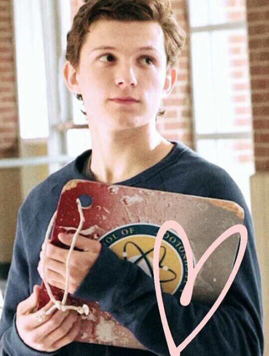 ActoresMarvel's tweet photo. TOM HOLLAND ❤️actor intérprete de Spiderman homecoming 
#SpiderManHomecoming 
#LluviaDeFondos #LluviaDeFondosMarvel #TomHolland #Perfect 😍❤️ https://t.co/CTgFIhUWMl