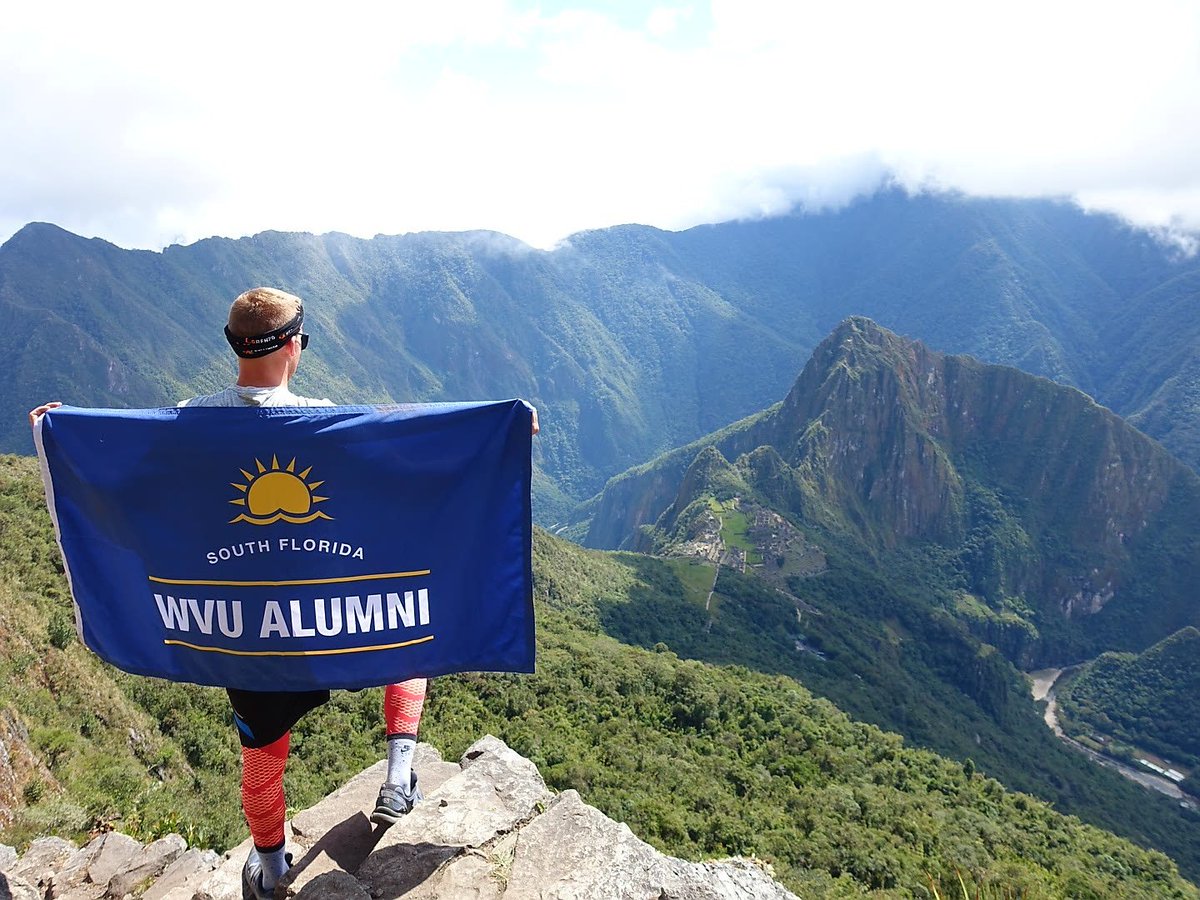 LGJackson04's tweet photo. Overlooking Machu Picchu on the hike up Monta��a Picchu!! #letsgoooomountaineers  #wvu #peruadventures @WestVirginiaU  @WVUAlumni @wvu https://t.co/oiCyEloYrt