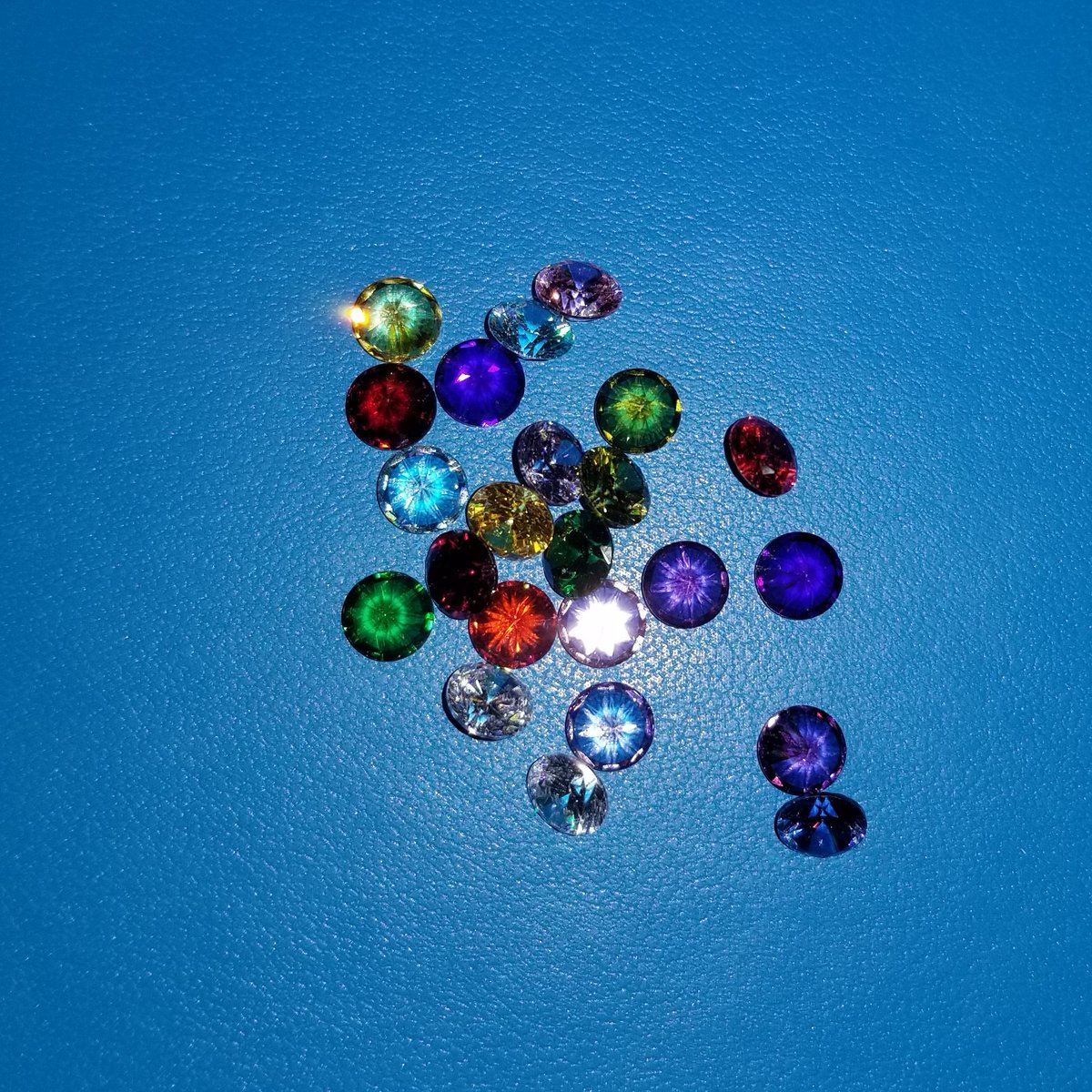 jkimmelf's tweet photo. Next #DIY #jewelry #project birthstone charms but to I do with the rest? Ideas? #alexcraft #tomoson #gotitdiscounted https://t.co/9YZHahq8r2 https://t.co/n4G2TKz71z
