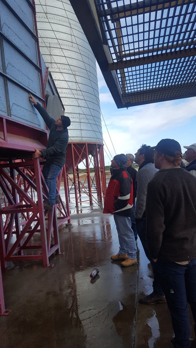 flicturner's tweet photo. Checking out grain driers with @scott_wandel at Esperance Quality Grains @Mackillopfarm https://t.co/JkKYtQWtQk