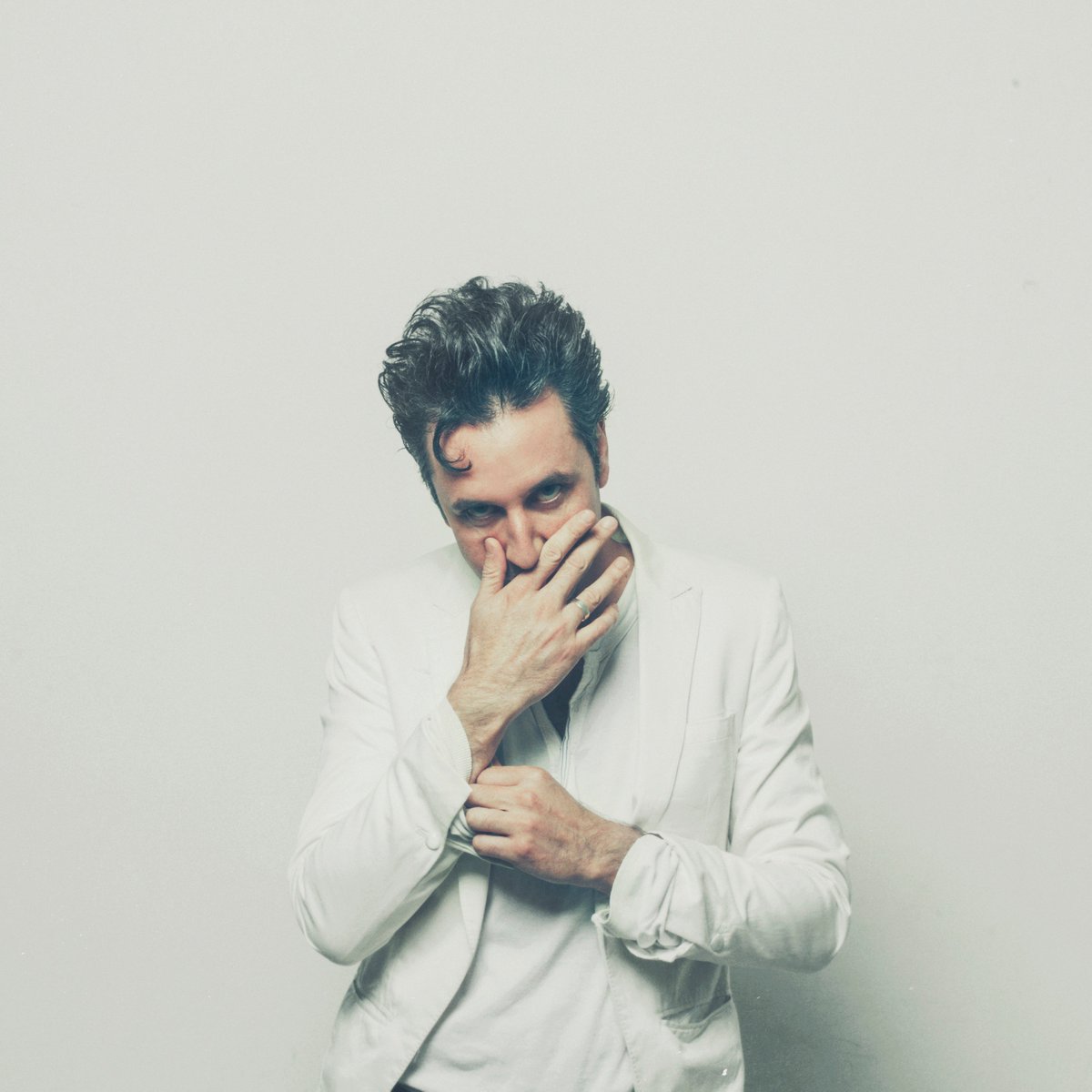 TONIGHT: <a href="/MikeNoga/">Mike Noga</a> (ex-Drones) plays an intimate solo show with support from Old Man Lightning! #Ballarat facebook.com/events/1460449…