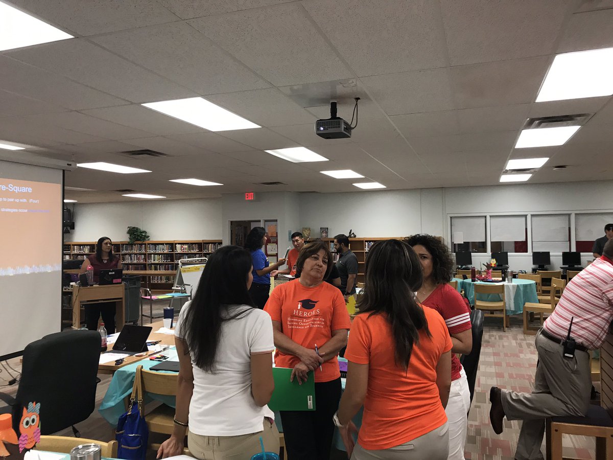 EMMS_avid_liz's tweet photo. Critical reading!!! @jguerra_EMMS @EMMS_MrJohnson https://t.co/hN5kjd0eBt