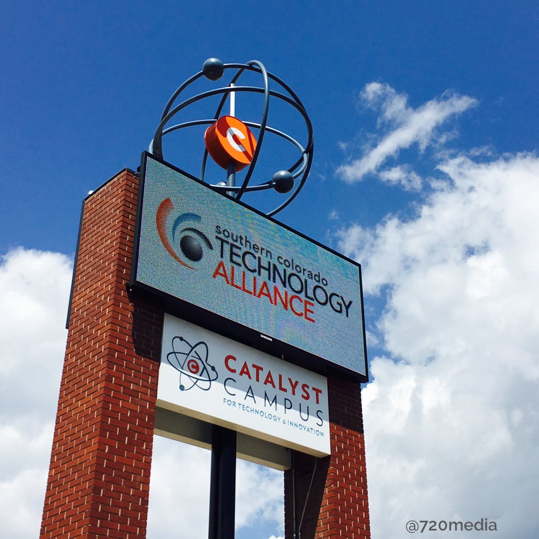 720media's tweet photo. Enjoyed the speakers at #1mc today! Thank you @1MillionCupsCOS @Catalyst_Campus #technology #innovation #ColoradoSprings #1mccos #720media https://t.co/jmrQ76ozEW