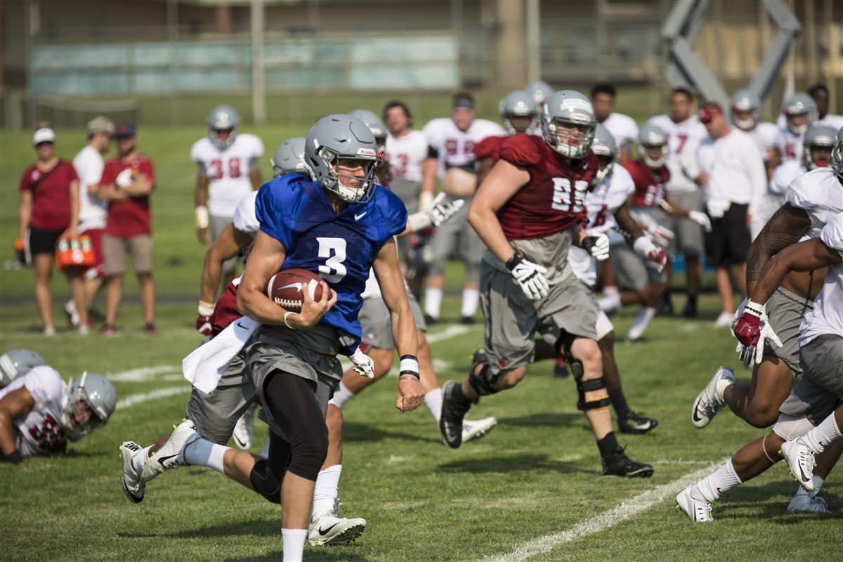 Tyler_Hlinski9's tweet photo. Season is coming! #GoCougs https://t.co/lLM7Xv2dGc