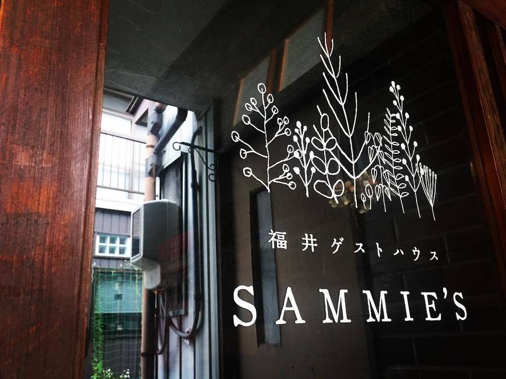 moversjapan's tweet photo. 福井ゲストハウス SAMMIE'S。

福井ではお世話になりました。(^^) #福井 #Fukui #ゲストハウス #guesthouse #SAMMIES #travelingram #travelgram #japanesetrip #japantrip  #ハウスキャラバン https://t.co/38d4oeAqDf