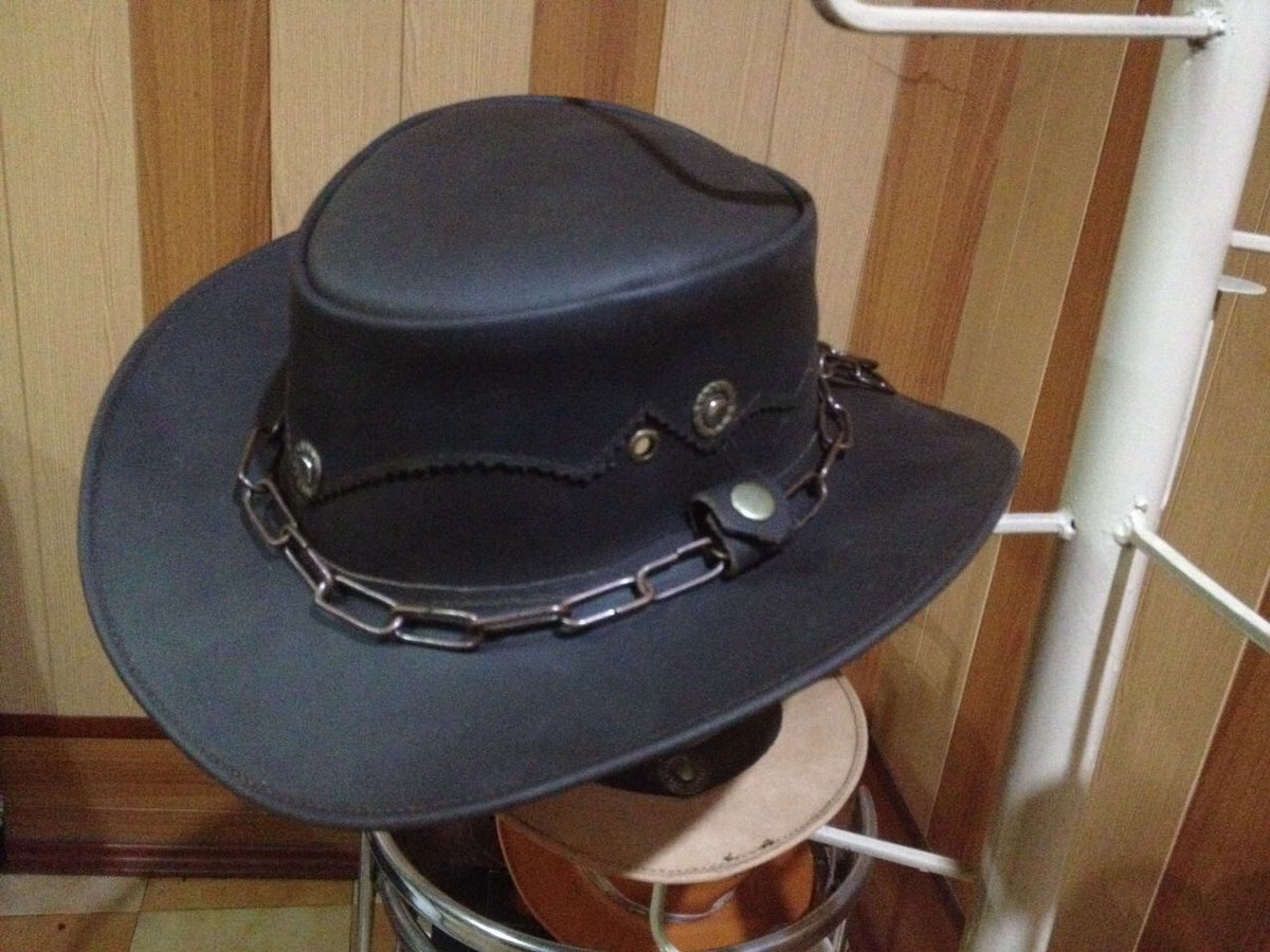 PointClimax's tweet photo. Genuine leather hat
#cowboy_hat
#Hat
#climax_point https://t.co/J1HKwvijUu