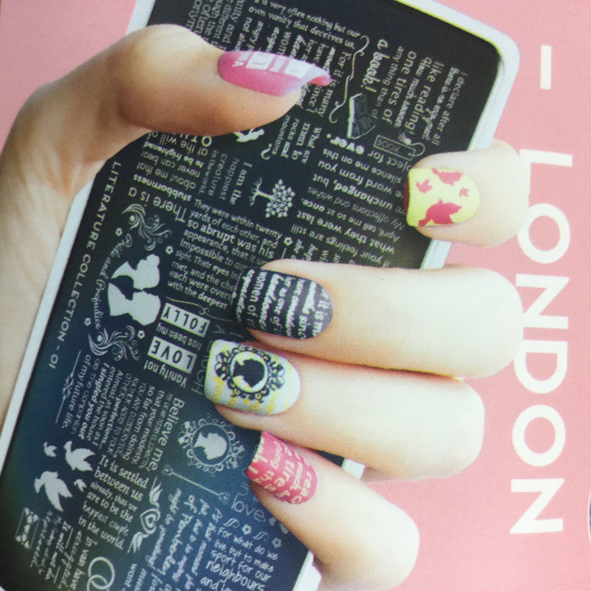 東急ハンズ渋谷店 スタンプネイル Moyou London ﾟ ﾟ 本日16時 19時まで実演してます スタンプネイルしてみませんか デザインもキュート 模様を転写して爪に押すだけ スタンプネイル ハンズ渋谷 2c ひら