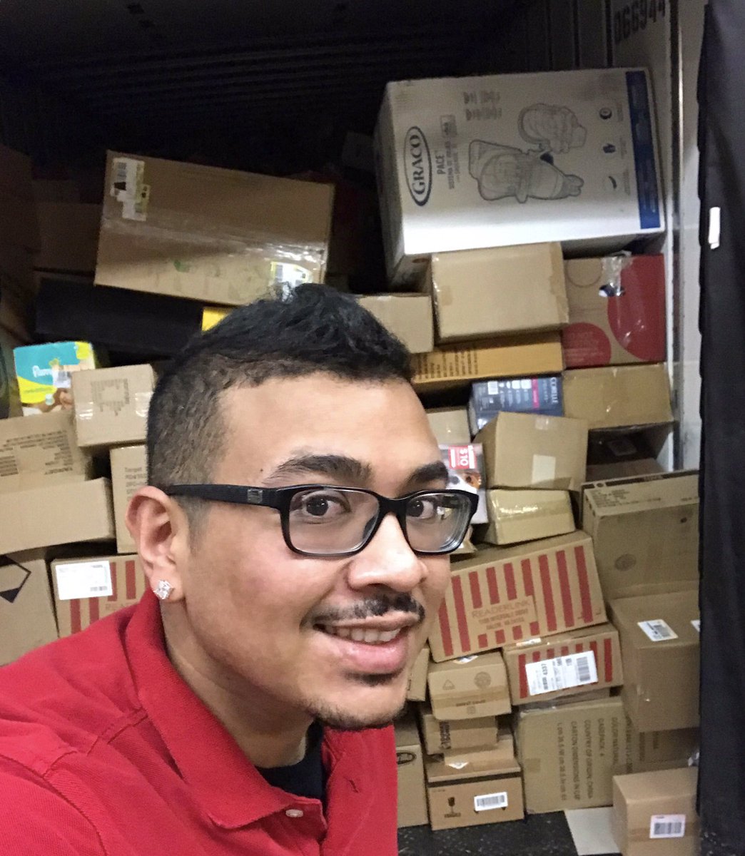 Thank you! <a href="/ChrisYeagerTGT/">Chris Yeager</a> for letting me run my first Truck-Unload/Push while you were on vacation this past Monday! #T1109 <a href="/Ashley_T_TGT/">Ashley Thorsen</a>