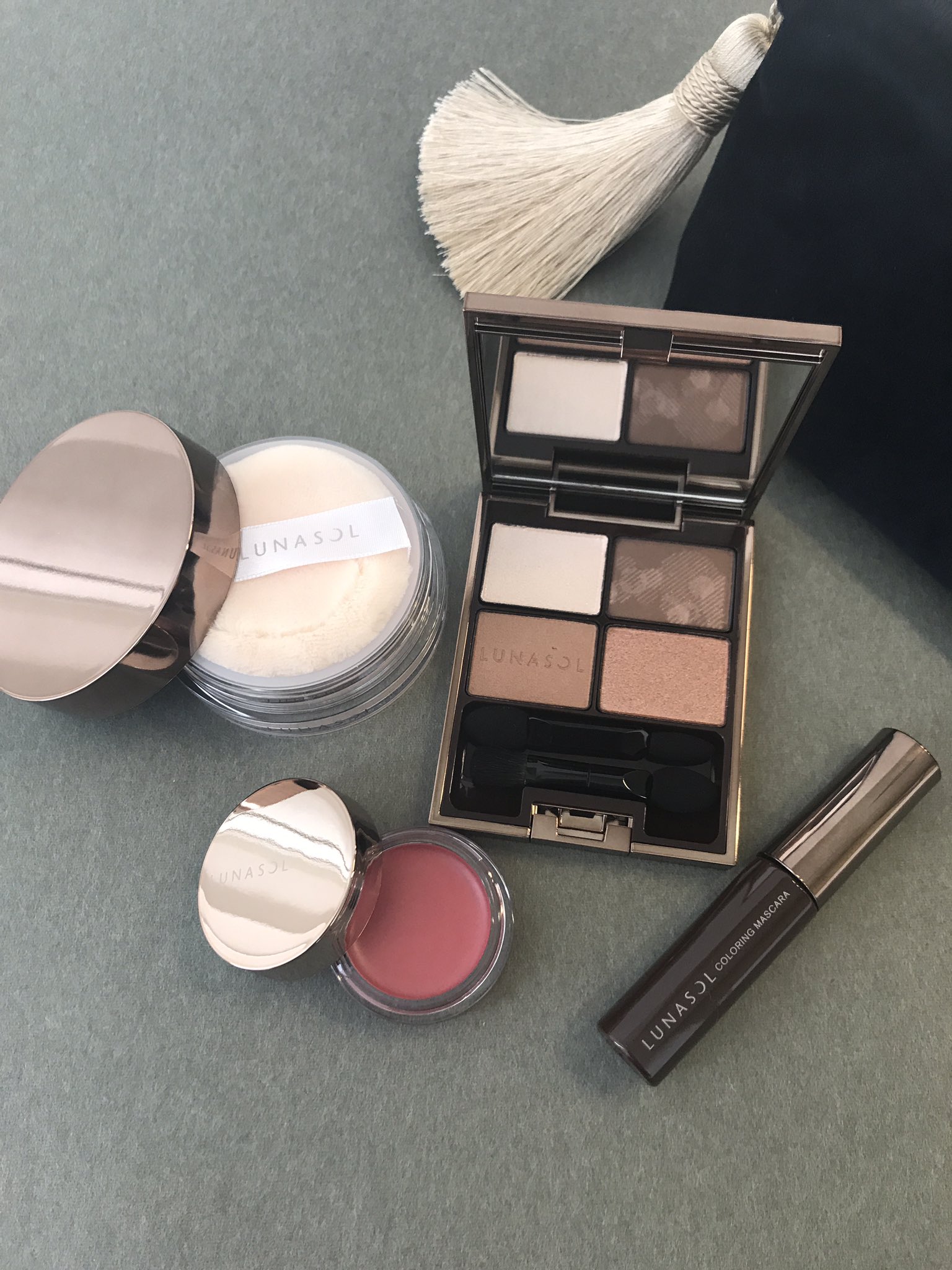 試してみたパーティアイズ2017 ☆新品未使用☆【パーティアイズ2017