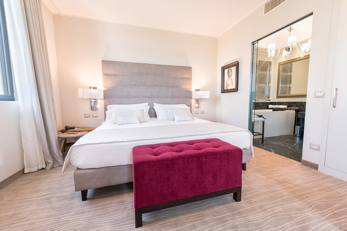 DBHotelVerona's tweet photo. Le nostre #suite sono la soluzione ideale per chi cerca eleganza e comodità. Anche per famiglie!
https://t.co/PwkJvxGEAS
#DBHotelVerona https://t.co/NHhWvluyc5