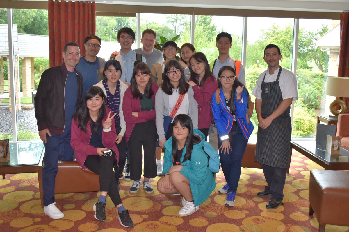 #Tbt Super day <a href="/MacPortalHotel/">Mac Portal Hotel</a> Petty_Pool_OEC #Macau #youthexchange students, enjoying #afternoontea. Massive #thankyou #chef <a href="/mp_burke/">Mark Burke</a>👨‍🍳