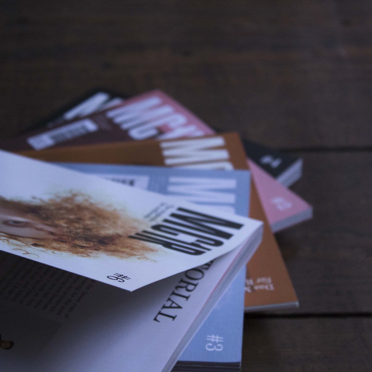 Morgen beim #magfriday zusammen mit dem <a href="/mc1r_magazine/">Tristan Rodgers</a> über die neue 6. Ausgabe plaudern ❤️ Mehr Infos gibts hier 👉 bit.ly/2urDXdx