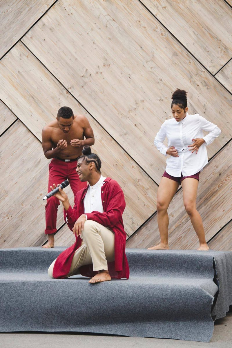 Thank you <a href="/MusicLX/">music:LX</a>  and Congés Annulés for having me at <a href="/Rotondes/">Rotondes</a>.
#red #performance #band #outside 
Credit: gepimo
instagram.com/gepimo/