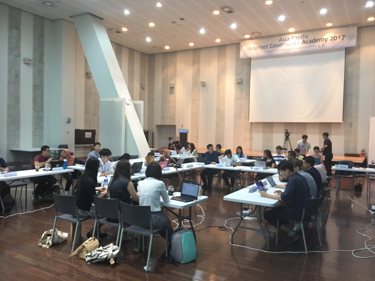 rohanwadhwa95's tweet photo. Attending my third mock #ICANN conference, but on the other side. Wish I was in one of the hot-seats again! #APIGA2017 https://t.co/ChpdDR8Wmw