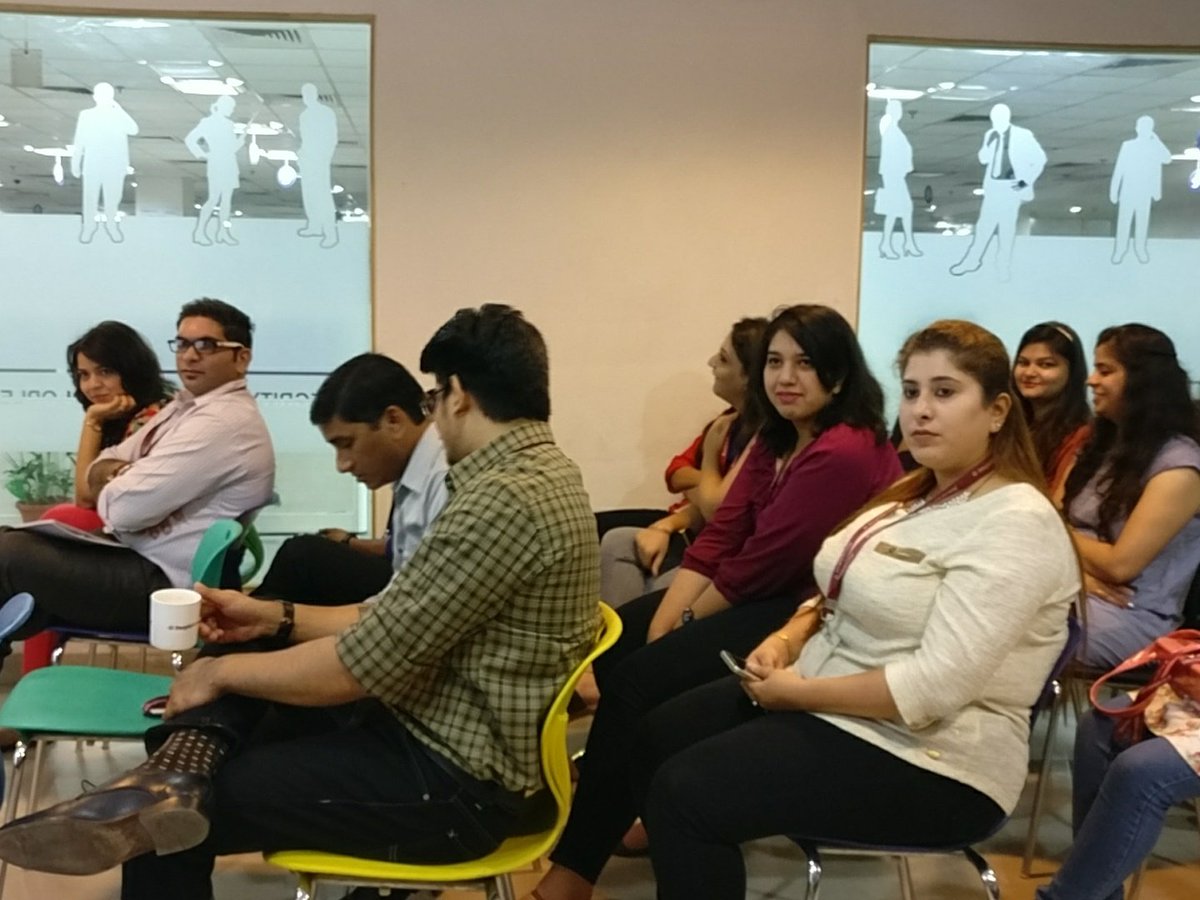 rahuldefines's tweet photo. @peoplestrong #RPOTownHall in progression https://t.co/8sk0GtpUsQ