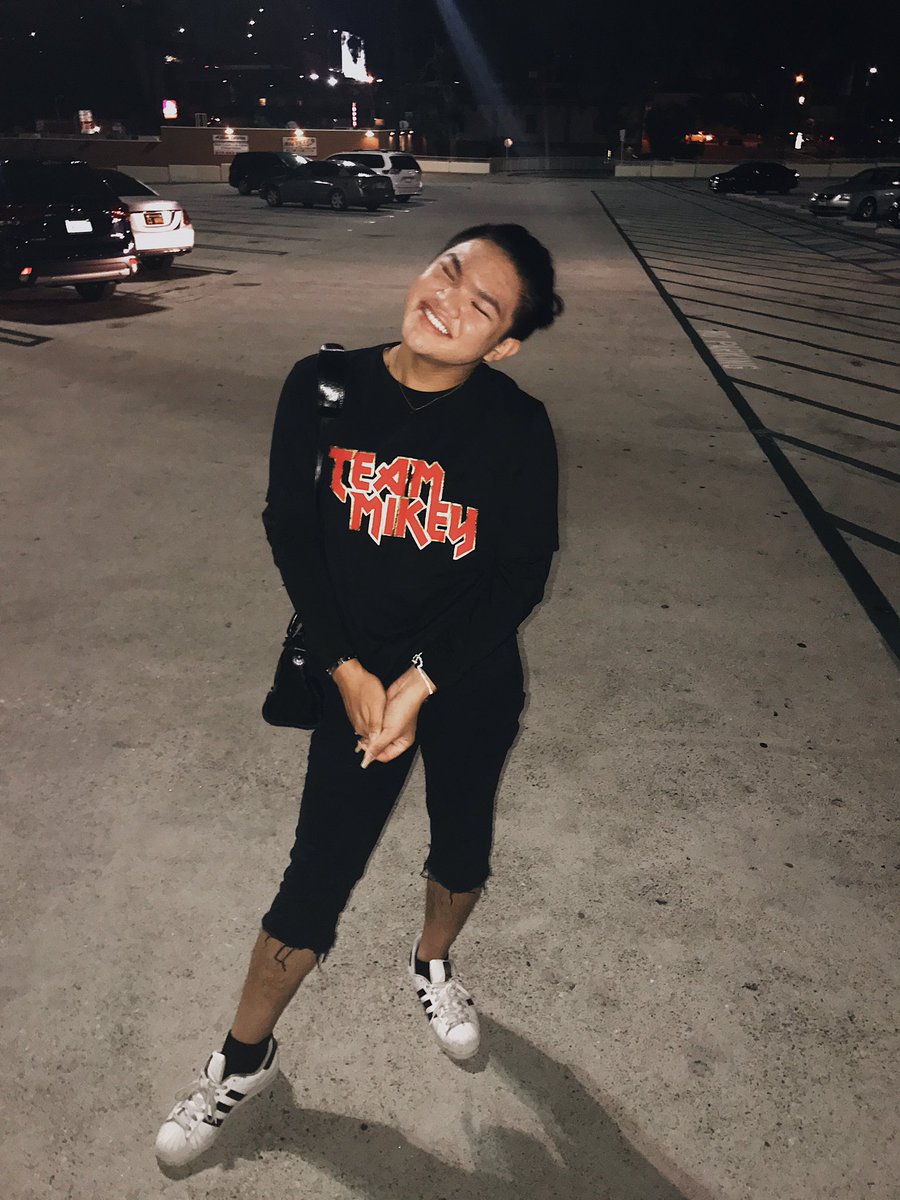 jakobedevera's tweet photo. Had to represent for my love, the fav @realMKY ❤️🖤❤️🖤 https://t.co/wmeXGuDR4l