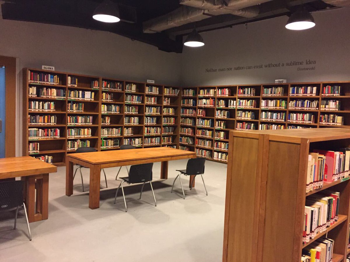 aburizalbakrie's tweet photo. Perpustakaan Freedom Institute buka kembali di Wisma Bakrie 1 lantai dasar
Mulai buka untuk umum Selasa, 15 Agustus 2017.Silahkan berkunjung https://t.co/BQxvZbN0HL