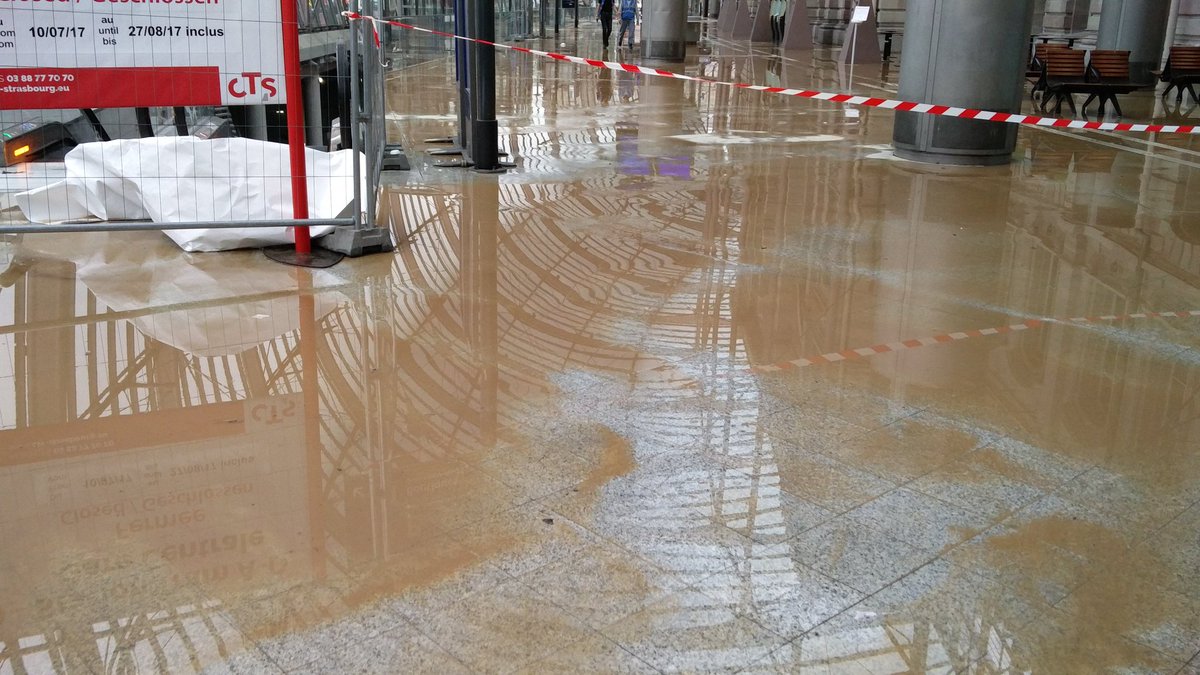 #Gare de #Strasbourg : première gare intermodale aquatique de France. #onestlesmeilleurs