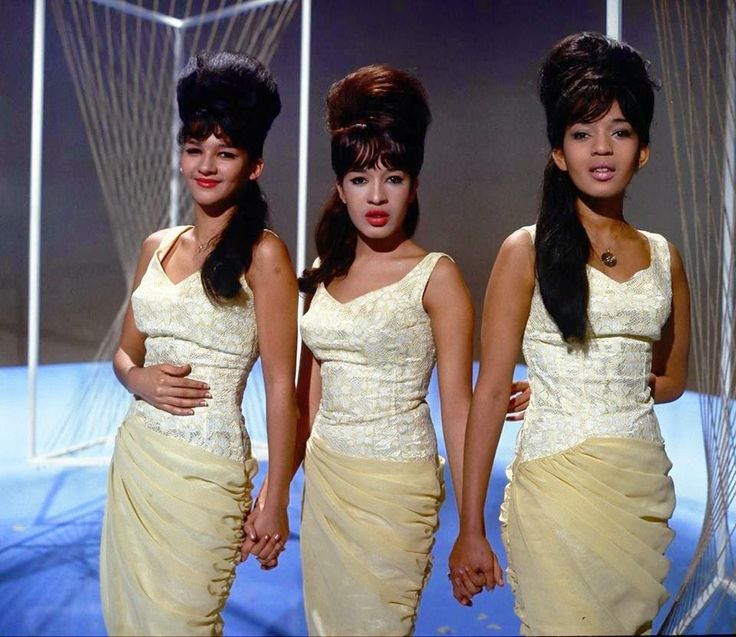 Happy Birthday to Ronnie Spector(middle) who turns 74 today! 