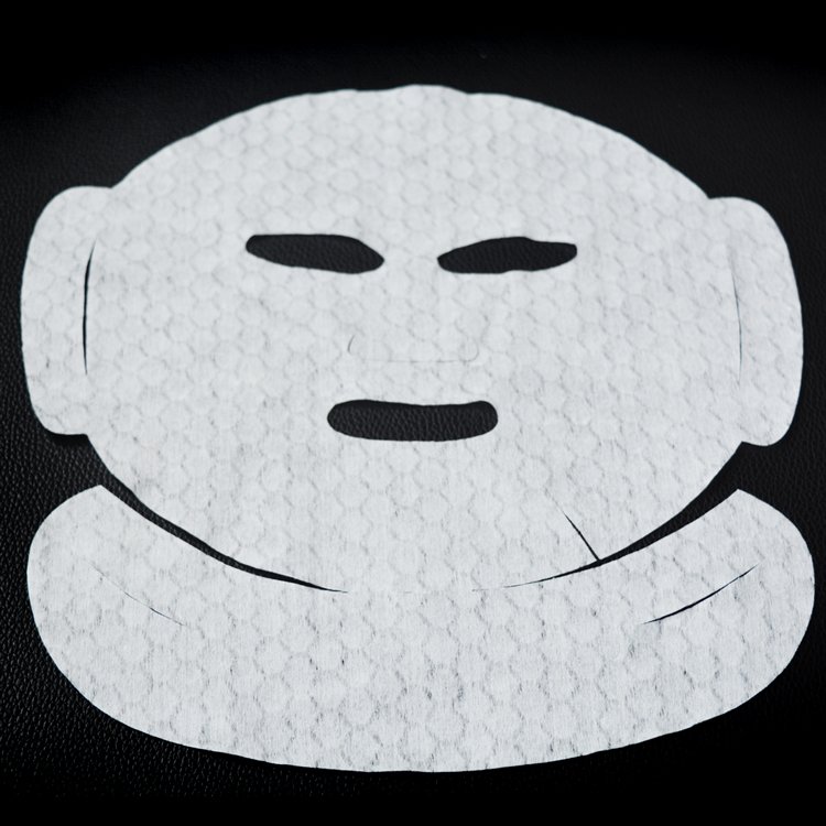 MaskPaper's tweet image. This is the first elastic facial mask with instant lifting and firming effects.