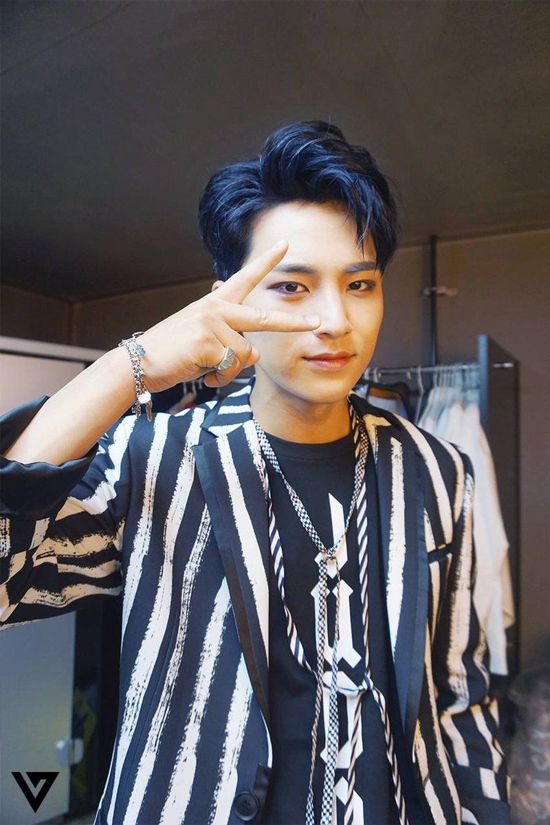 pledish_17's tweet photo. 2017 SEVENTEEN 1ST WORLD TOUR 'DIAMOND EDGE' VCR. KIM MINGYU 

( @_97MINGYU ) https://t.co/kLDeeKGavV