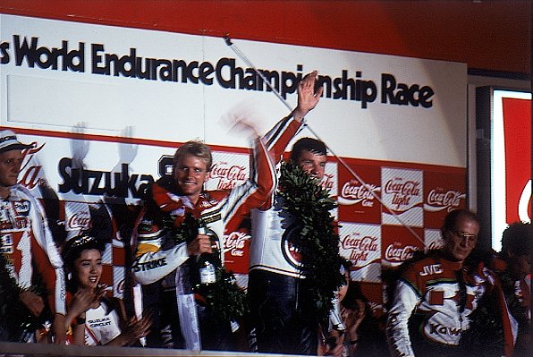 YZF750（1988年）。市販スポーツモデルFZR750をベースに開発した耐久