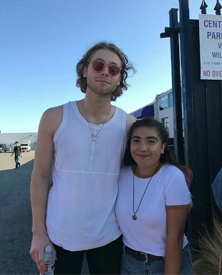 bestofmukepl's tweet photo. więcej luke'a z fankami 😆 https://t.co/hnJVU9bqu6