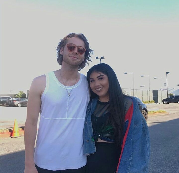 bestofmukepl's tweet photo. więcej luke'a z fankami 😆 https://t.co/hnJVU9bqu6