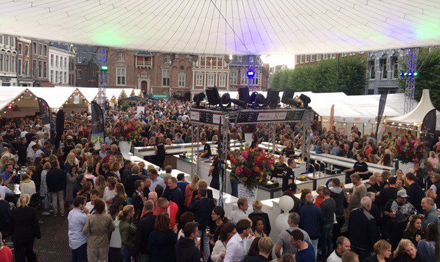 De Smulpaap voor restaurant Brick, cocktailbar een blijvertje haarlemculinair.nl/de-smulpaap-vo…