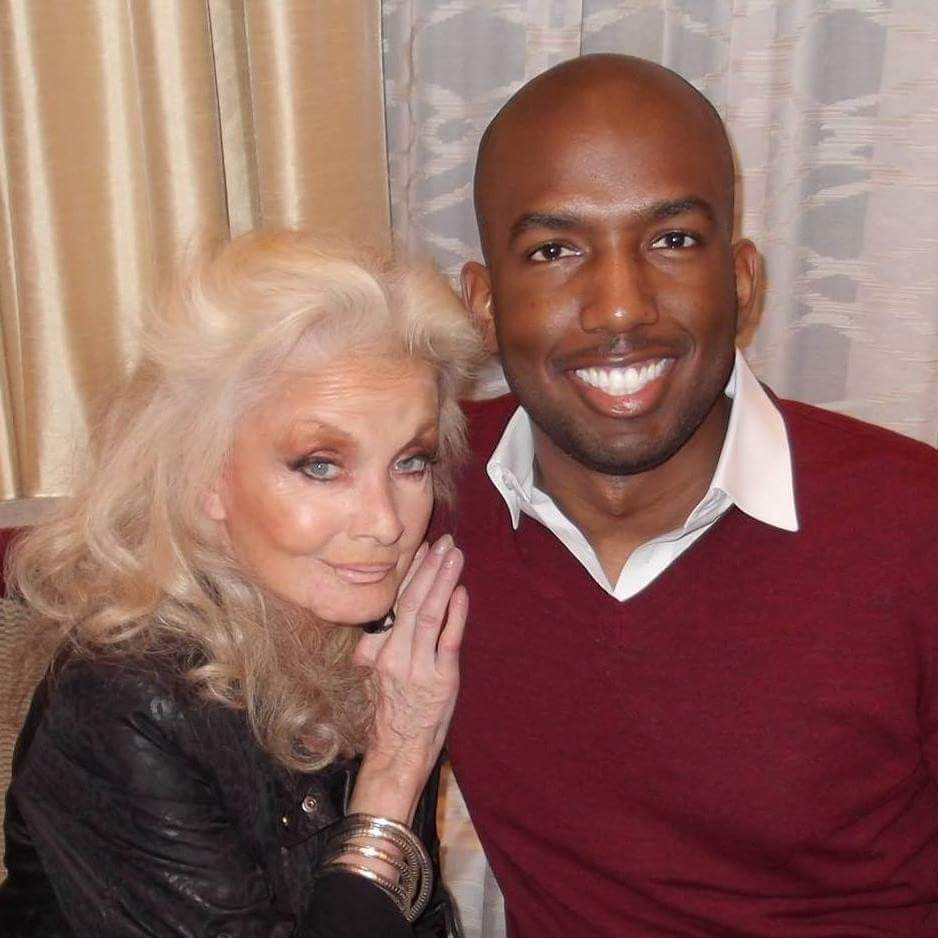 vintage1981's tweet photo. With the much missed Kate O'Mara ❤ #KateOMara #Dynasty #HowardsWay #DoctorWho #TheBrothers #AbFab #DoctorWho #CultLegends https://t.co/sWC2TnaECX