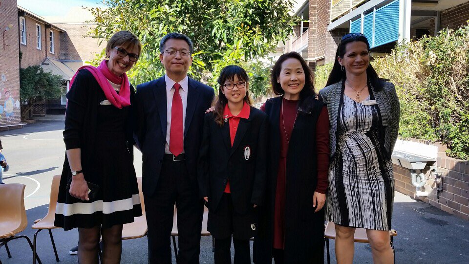 samabisuri's tweet photo. @CampsiePS Great open day!
Thank you Mr Kang!!! https://t.co/LBVYzxndq0