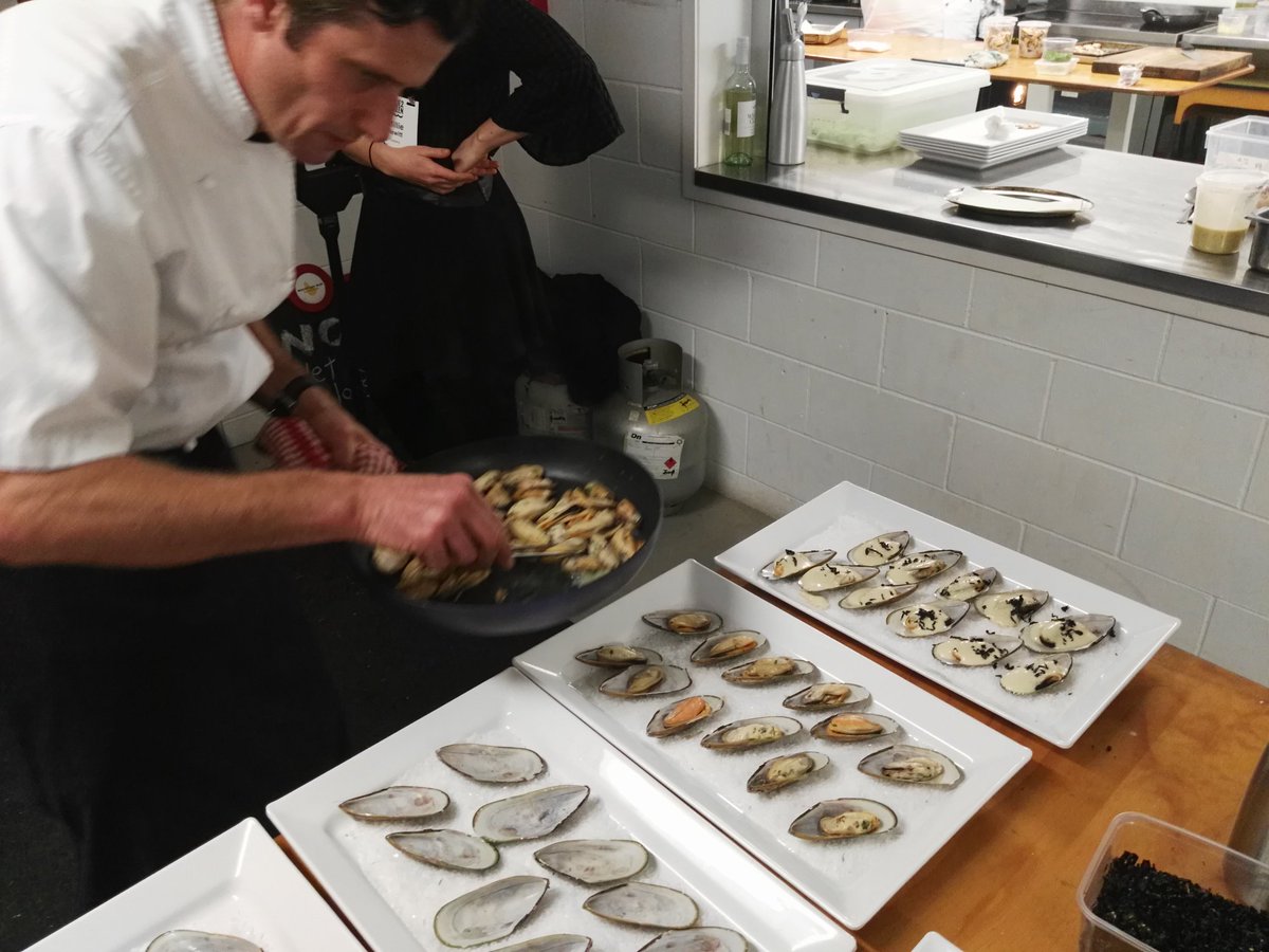 blue2green2017's tweet photo. #blue2green2017 Nigel Reid's innovative food delights for this evening's Bay on a Platter #tauranga https://t.co/SS6axVIo5M