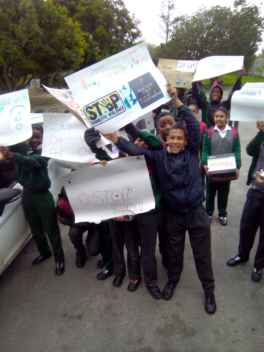 WoodlandsPrimSA's tweet photo. @LHSWoodlands @LarbertHigh Grade 6 &amp; 7 participating in a march with a shelter  situated in Heideveld. https://t.co/77K0Gv95es