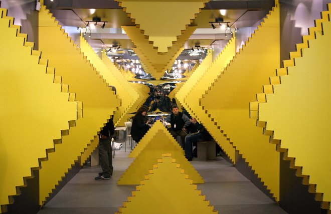 Cartonlab's tweet photo. ¿Aún no has visto el impresionante #stand diseñado por #StudioAnimal y Eli Cayuela para Munich en #PittiUomo? https://t.co/jqtmUSiAp3 https://t.co/IQIsAvp4gE