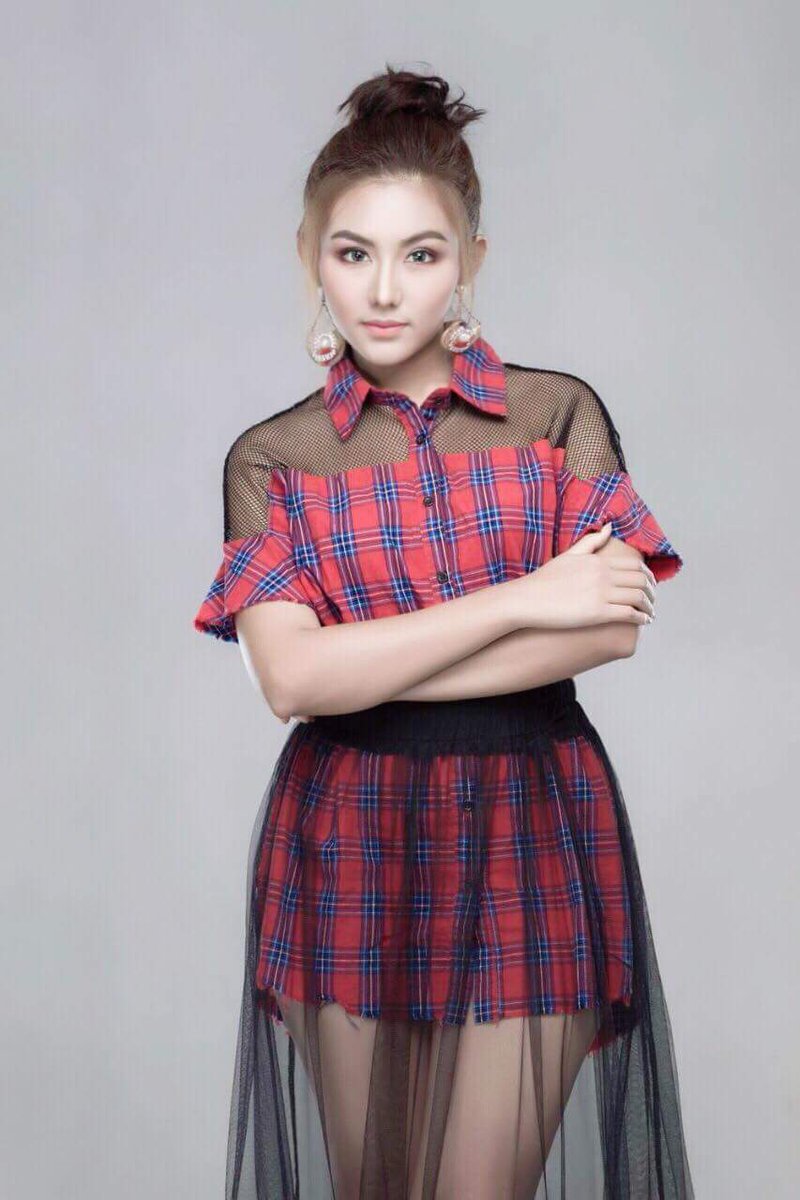 mmcutemodels's tweet photo. ေမျမင္႔မိုရ္ https://t.co/40jGERjo5J