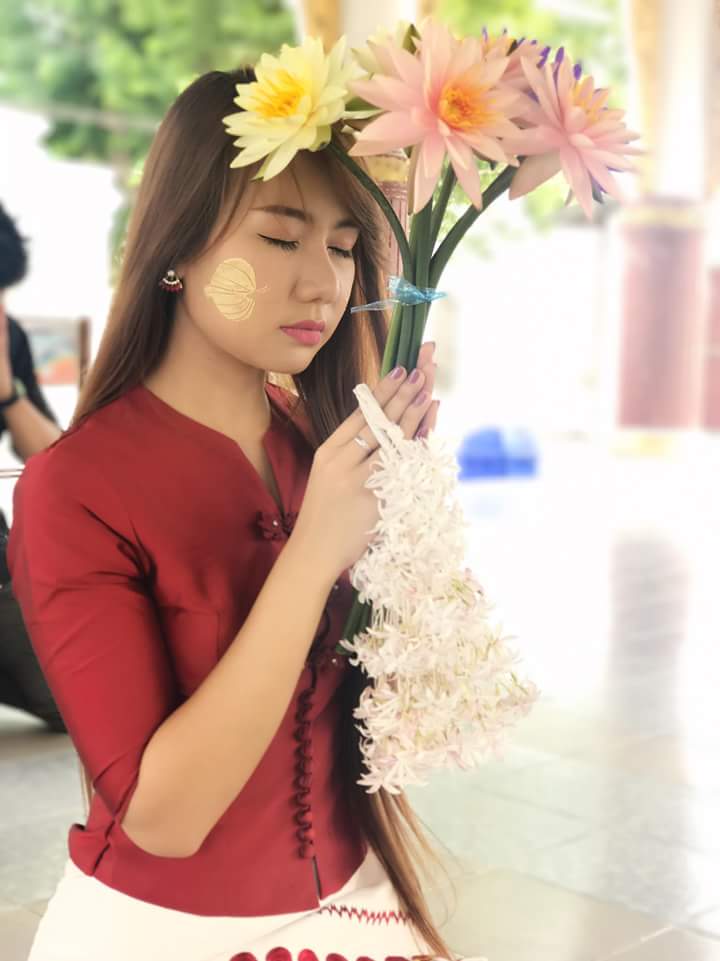 mmcutemodels's tweet photo. ေအးခ်မ္းမိုး https://t.co/s7WFwSEeo8