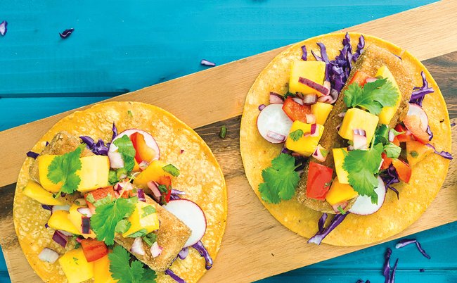 VegNews's tweet image. What summer dreams are made of: no-fish fish #tacos that taste like a sunny #Baja seaside vacation, #vegan style! &amp;gt;&amp;gt; bit.ly/2wwiWvE