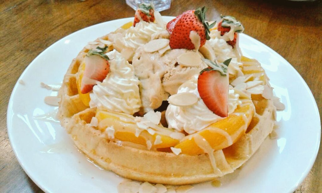 tedboybakery's tweet photo. Delectable #Waffles with #Icecream for #Lunch because #Dessert first! #TedboyBakery https://t.co/akpgSo7hUj