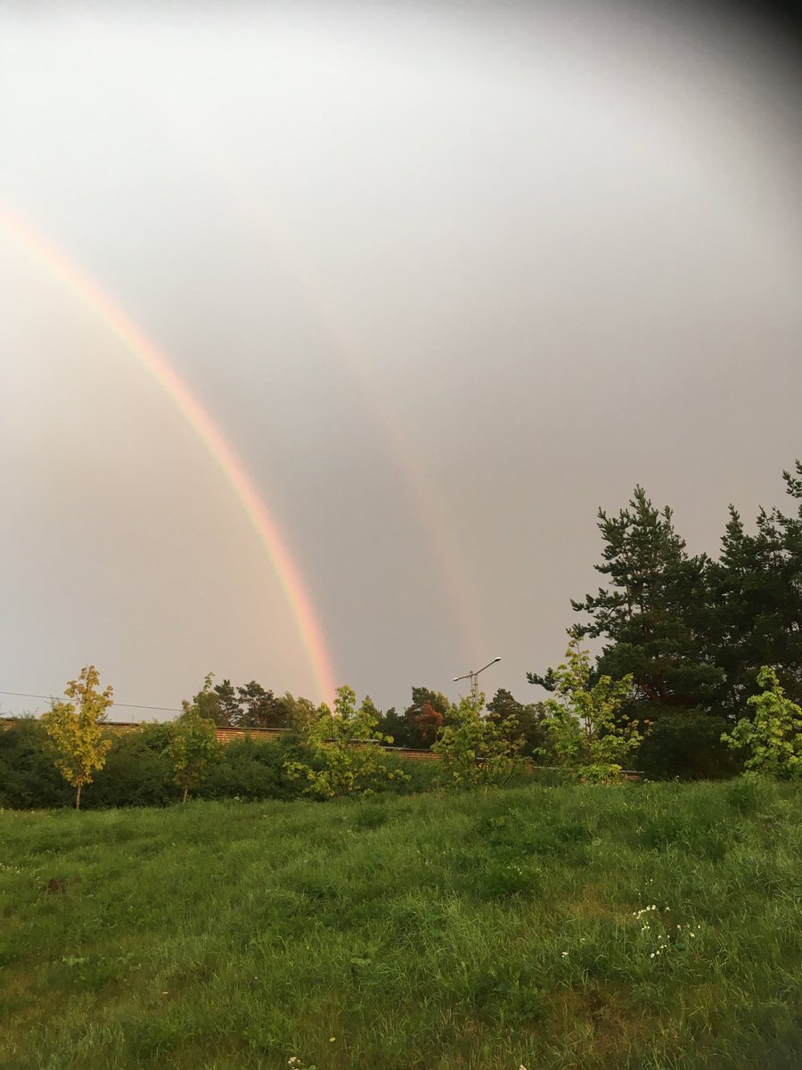eh_heck's tweet photo. @kittykaleidow 2 rainbow u w u
You? https://t.co/QkIg2EnTlD
