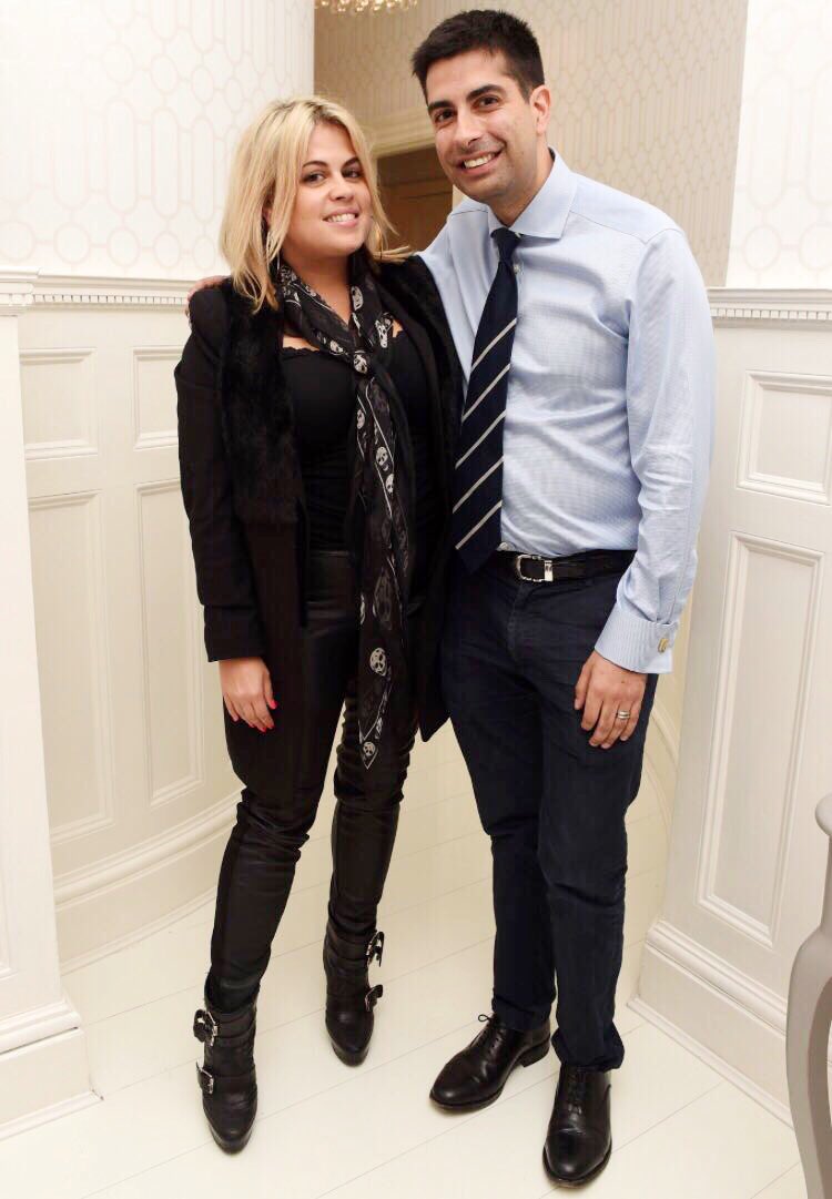 LadyNadiaEssex's tweet photo. Thankyou @numberoneskin @ask_the_dentist for such a dreamy facial at your new Harley St Clinic - I feel so refreshed 💛 #NumberOneSkin https://t.co/L7UnHsuMuB