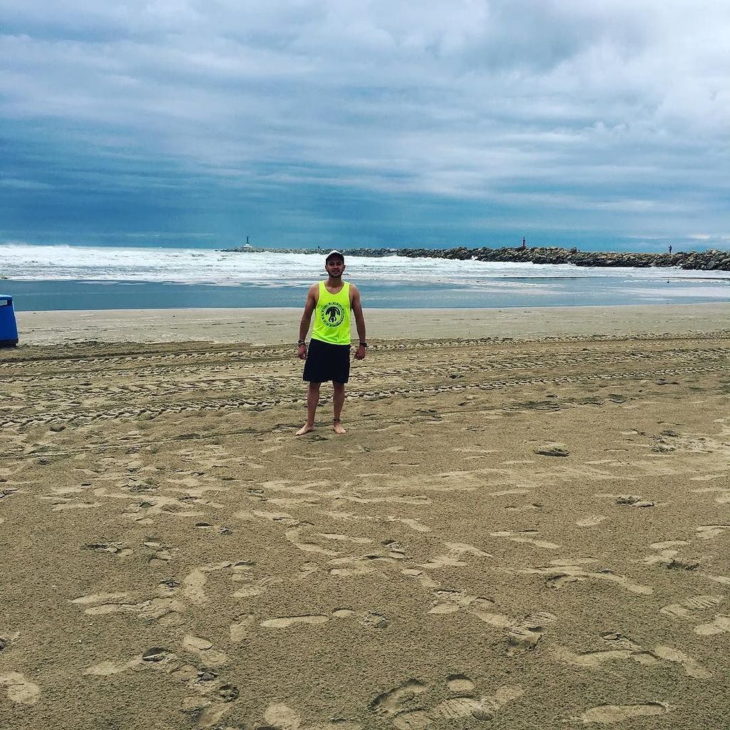 Salii09's tweet photo. Vamos con el segundo dia bien temprano!!! #meduseando #playa #festival #vacaciones https://t.co/TVaS8icR9q