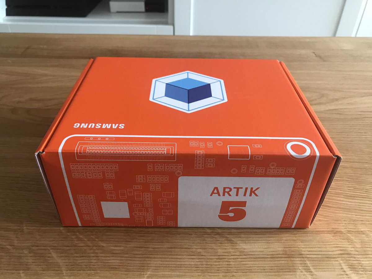 __grabowski's tweet photo. New project, new stuff 😎😎😎 @ARTIKCloud @SamsungIoT #ARTIK #ARTIK5 #devkit #IoT #SmartHome #DIY https://t.co/Xr9Q55GWJY
