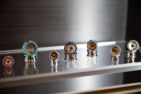 MAY_bodyjewelry's tweet photo. スタッフブログ【穴とメタル】更新★https://t.co/FGOrVdwtI0 … …　RIN-KGネットショップは誠に勝手ながら明日より5日間お盆休暇となります🙇‍♀️　今日はお休み前に遅ればせながらAPP2017の模様をお届けします❣️#app2017 #アナトメタル https://t.co/MlcMSrflaI
