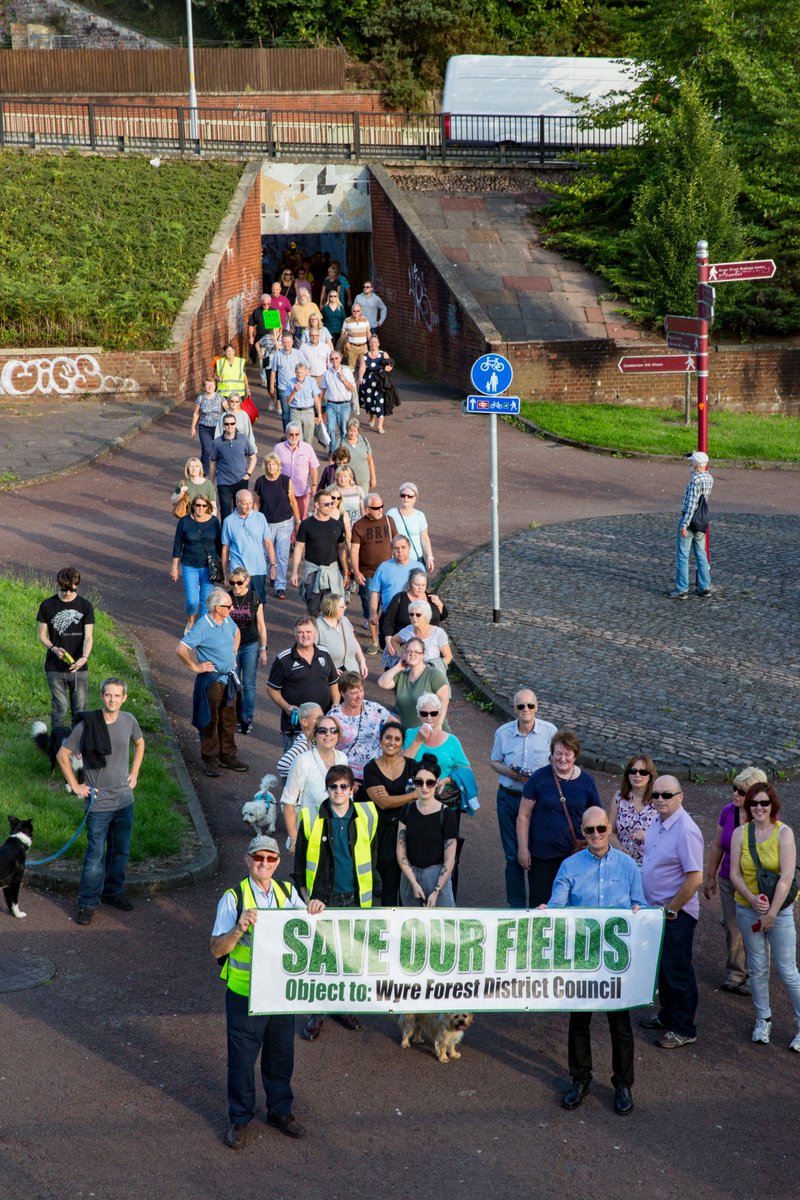 Kidder_Star's tweet photo. 1/2
Marching on! Campaigners from the Spennells estate in Kidderminster have protested over building plans on green belt land https://t.co/GOiq8mkkSp