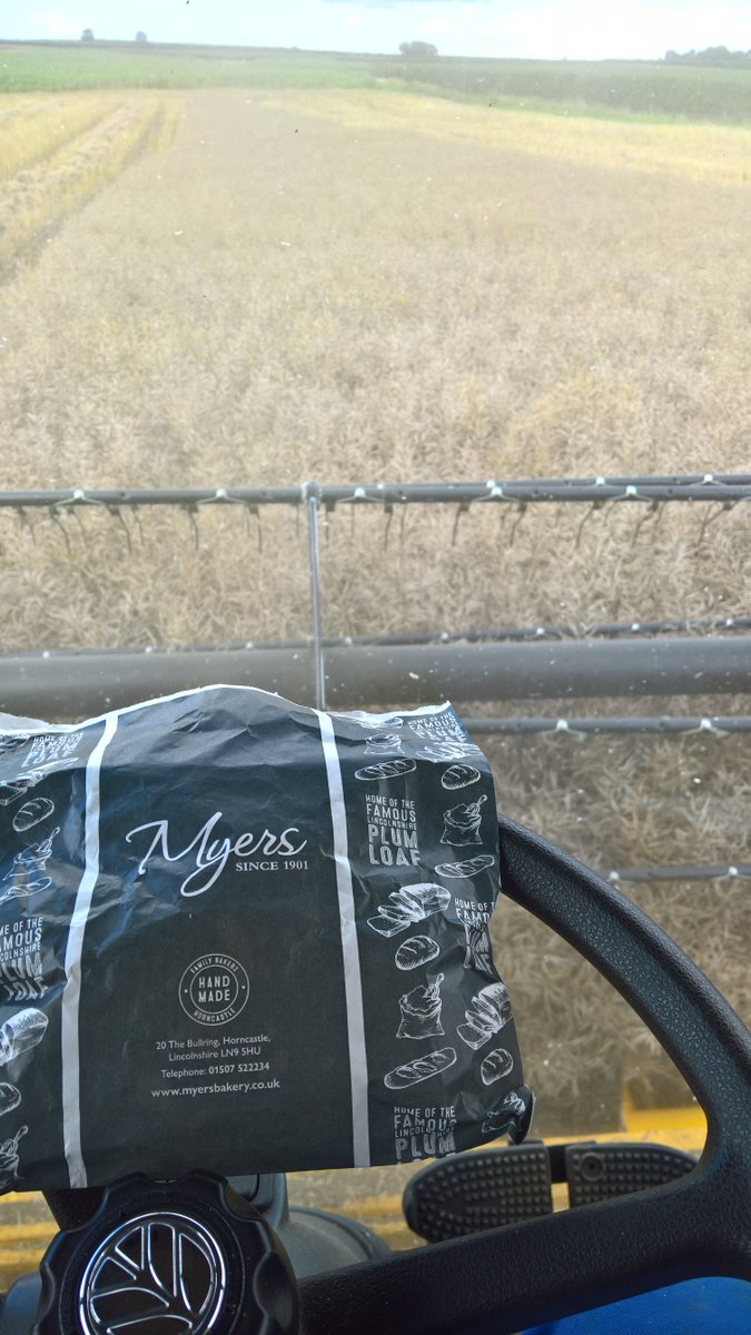 Tasty harvest treats from local <a href="/MyersPlumLoaf/">Myers Plum Loaf</a> bakery are a fantastic addition in the harvest office. Obviously not a recent photo😉 #Farm24