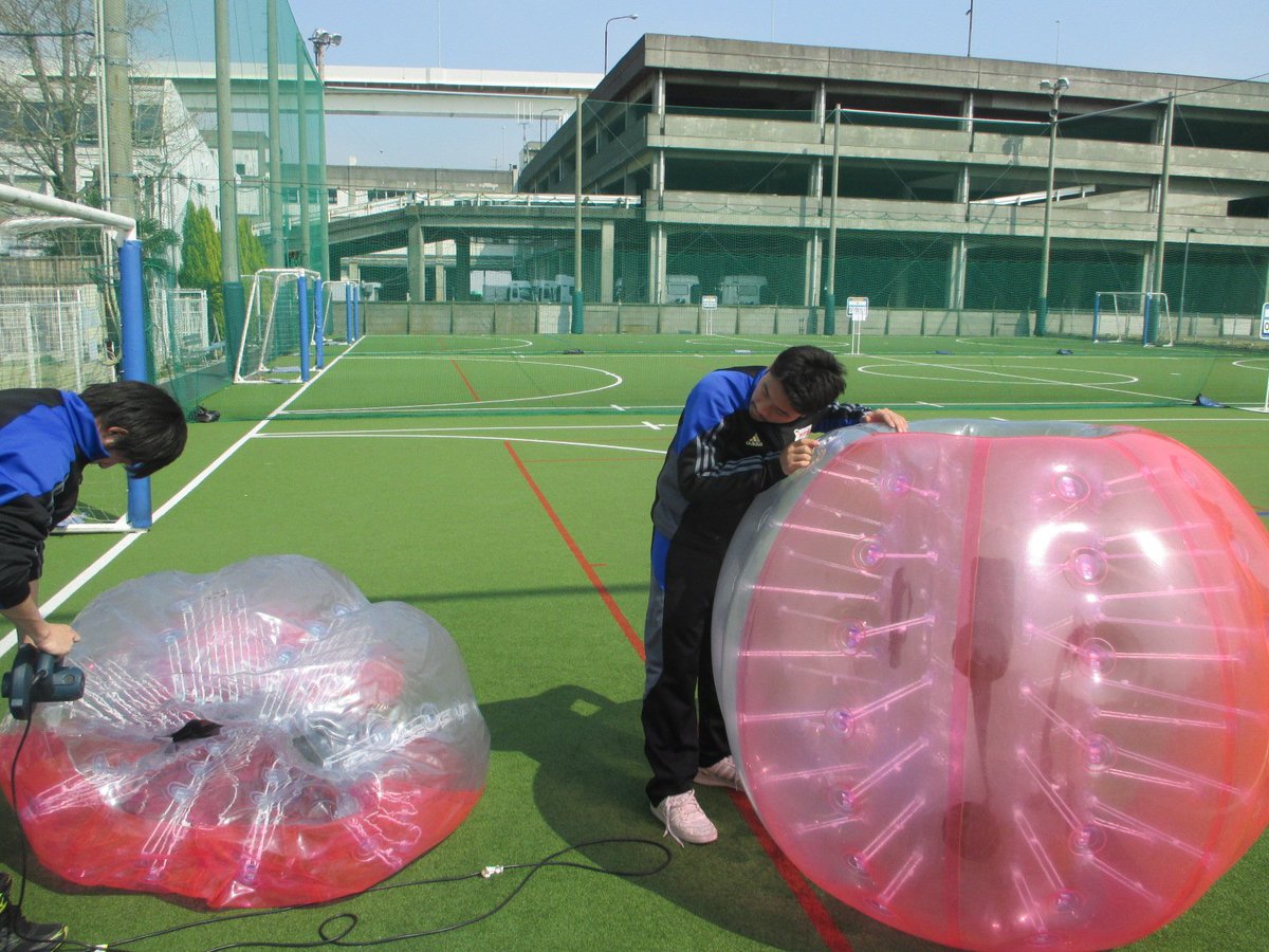 キャプテン翼スタジアム横浜元町 バブルサッカー 元町ではサッカー未経験者でも楽しめるのがバブルサッカーを行うことができます 転んでもバブルが守ってくれるので痛くないし女性でも気軽に行えるので楽しいですよ 詳細 T Co