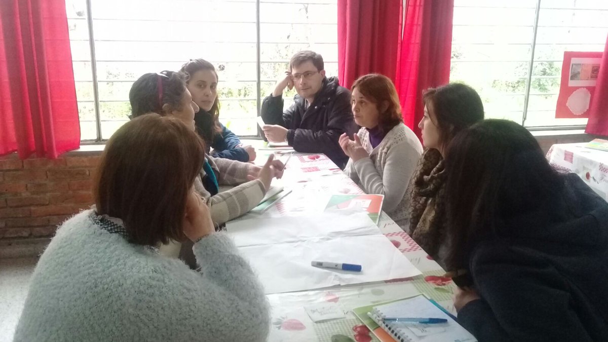 ANEP_Prolee's tweet photo. AHORA. III Encuentro Departamental de Biblioteca Solidaria en Durazno. https://t.co/4mL43yRUp2
