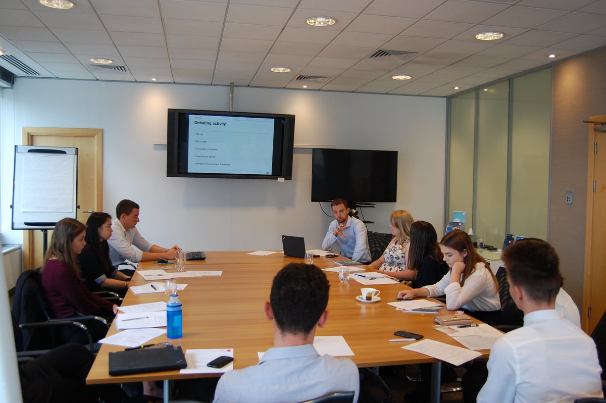 OsborneClarkeUK's tweet photo. #LSMP17 students having a great session learning all about debating &amp; presenting #SkillsMatter #SkillsForAll #SocialMobility @LSMP_UK https://t.co/nCtPV0lfak