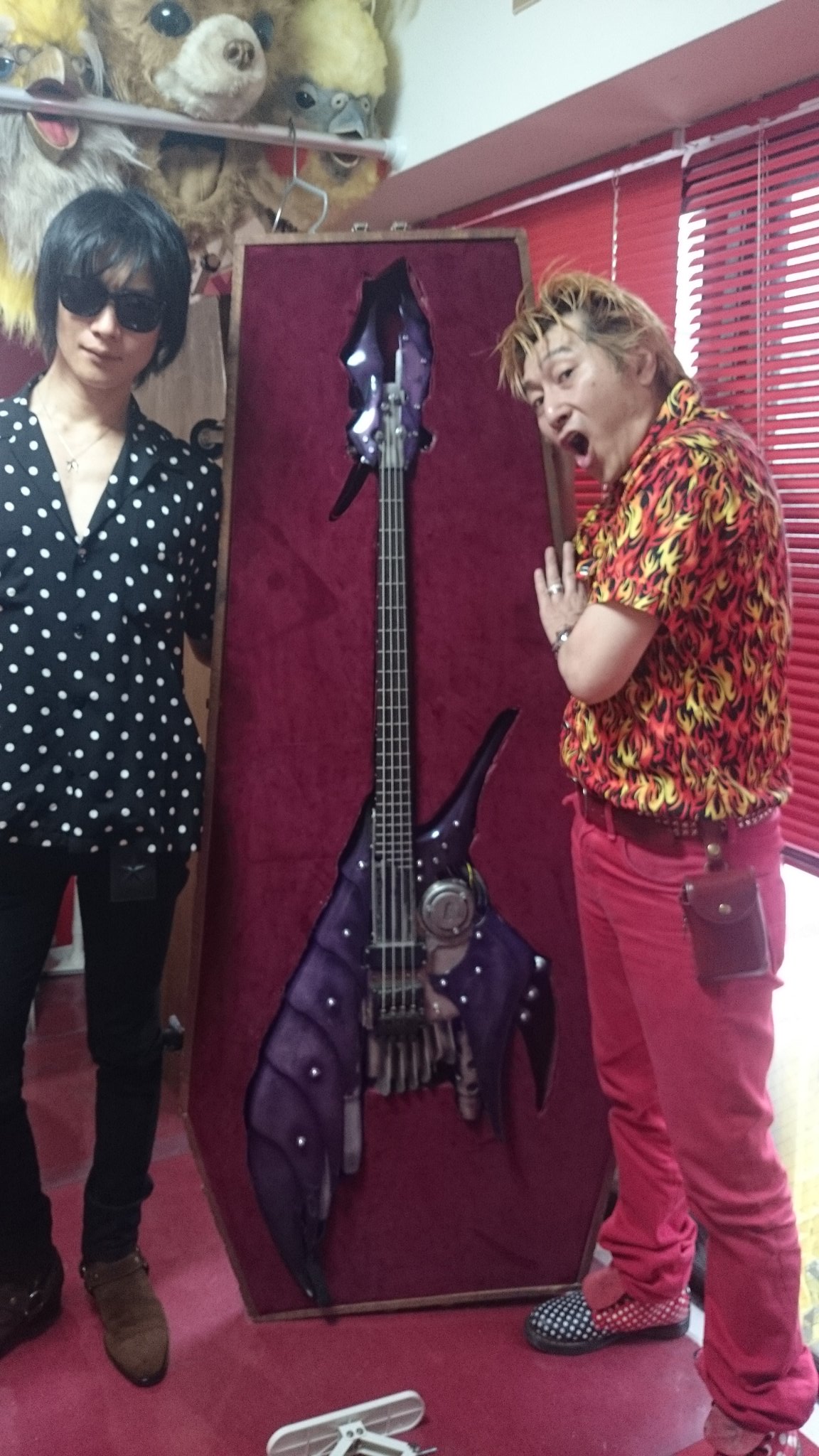 Toiya 敏弥 ベース Killer guitarsより、Toshiyaモデルの最新