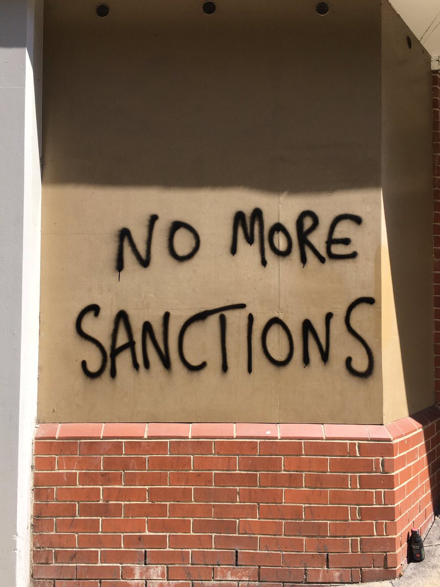 Why_U_Reading's tweet image. NO MORE SANCTIONS
Meetinghouse Lane, S1

#Sheffield #streetart #graffiti #streetwords #typebrut